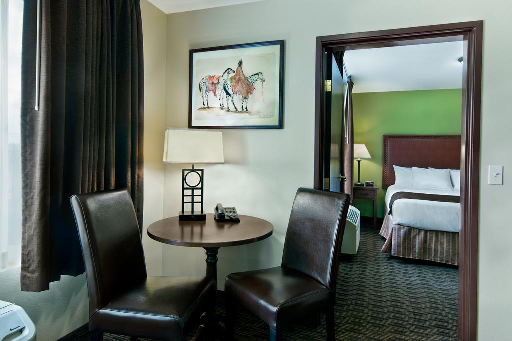 Oxford Suites Hermiston Zewnętrze zdjęcie