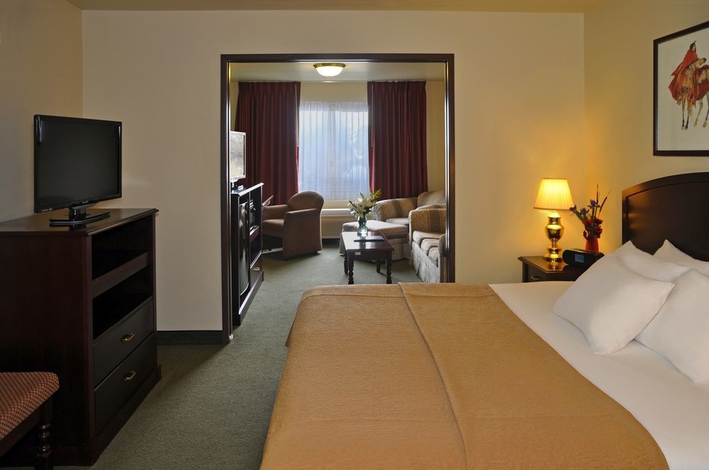Oxford Suites Hermiston Zewnętrze zdjęcie