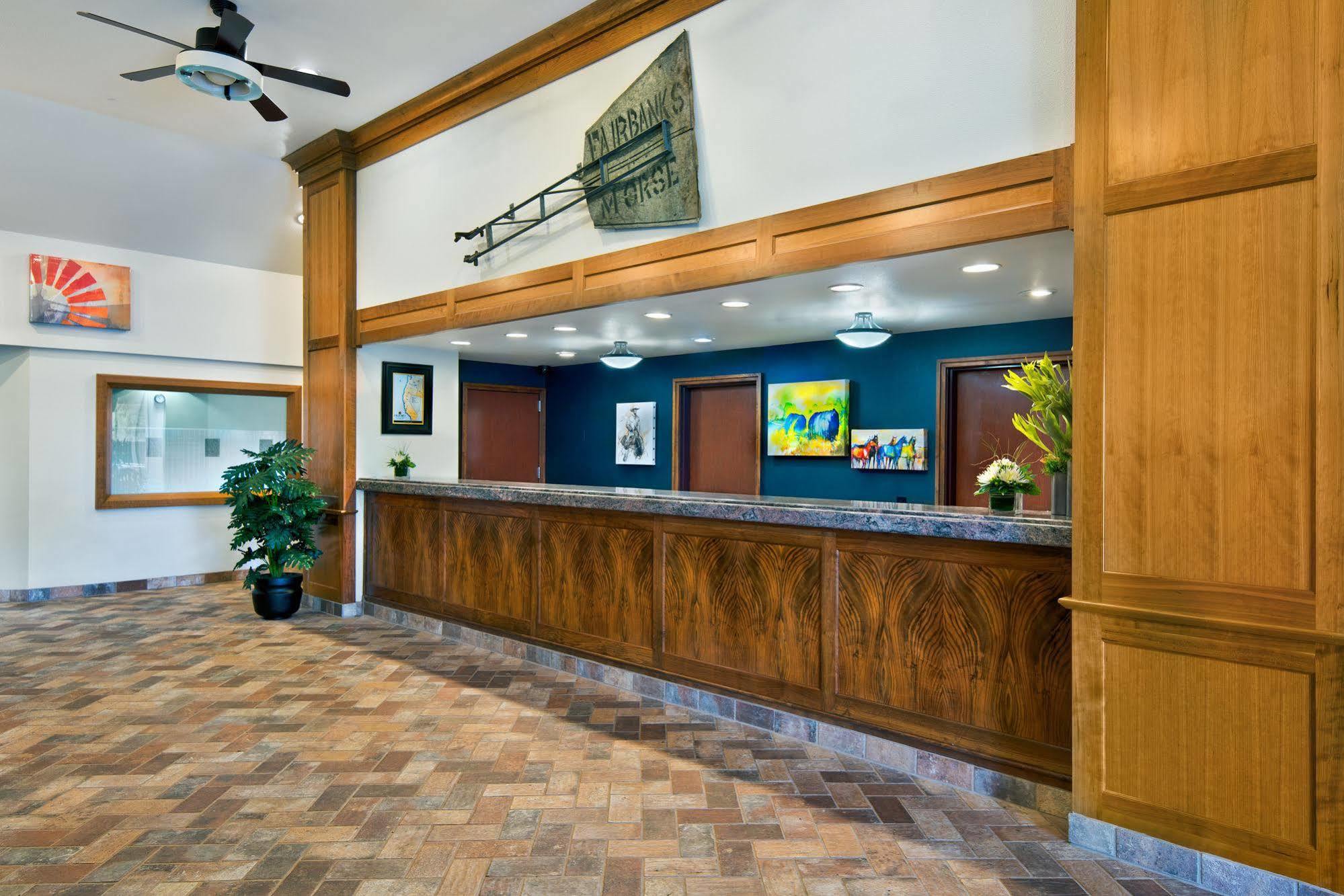 Oxford Suites Hermiston Zewnętrze zdjęcie